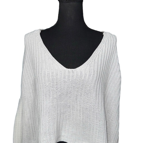 Free People Damsell Bell Sleeve Chunky Knit Cropped Sweater-Size Small - Picture 3 of 10